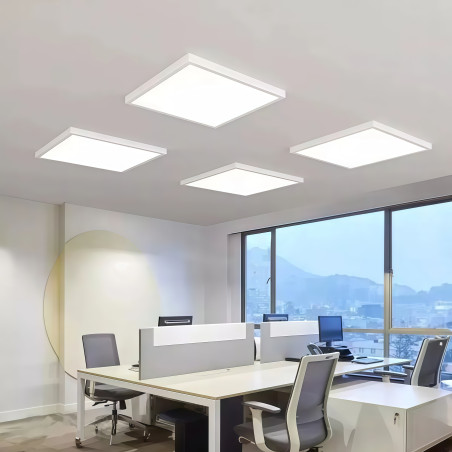 Panel LED inteligente con control automatizado